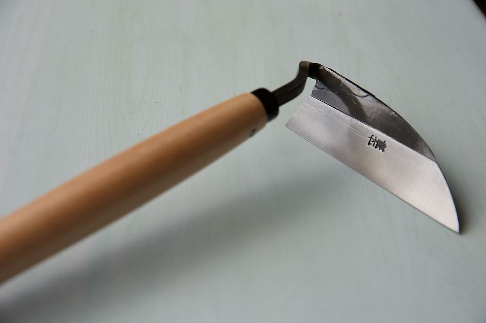 Left Handed Weeding Hoe with Pine Handle