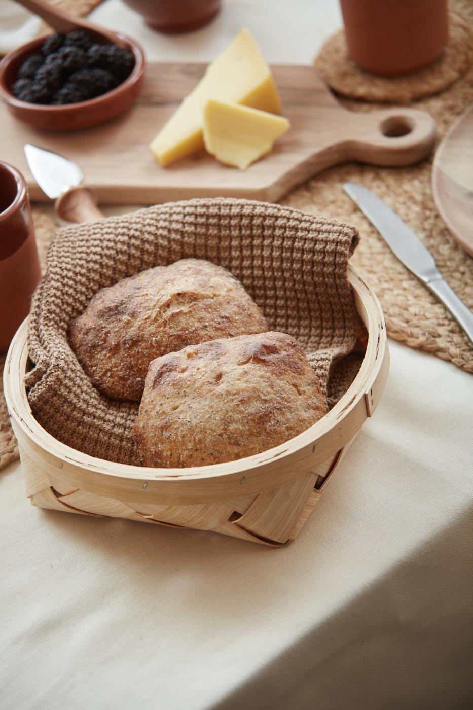 Chip Wood Breadbasket