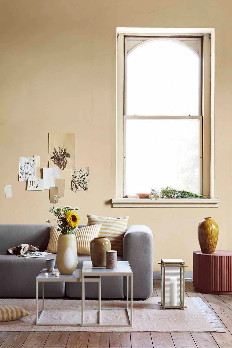 Tilde Table (Set of 2)