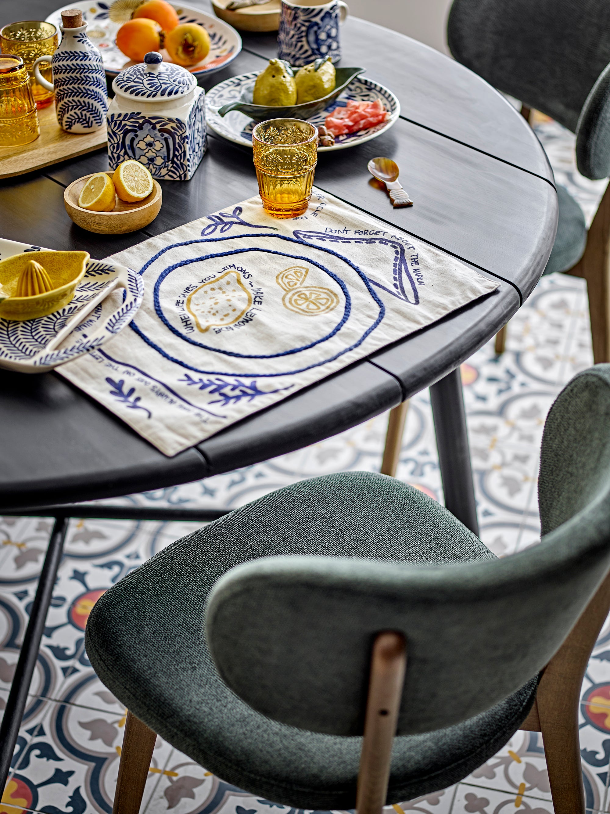 Lope Dining Table Black