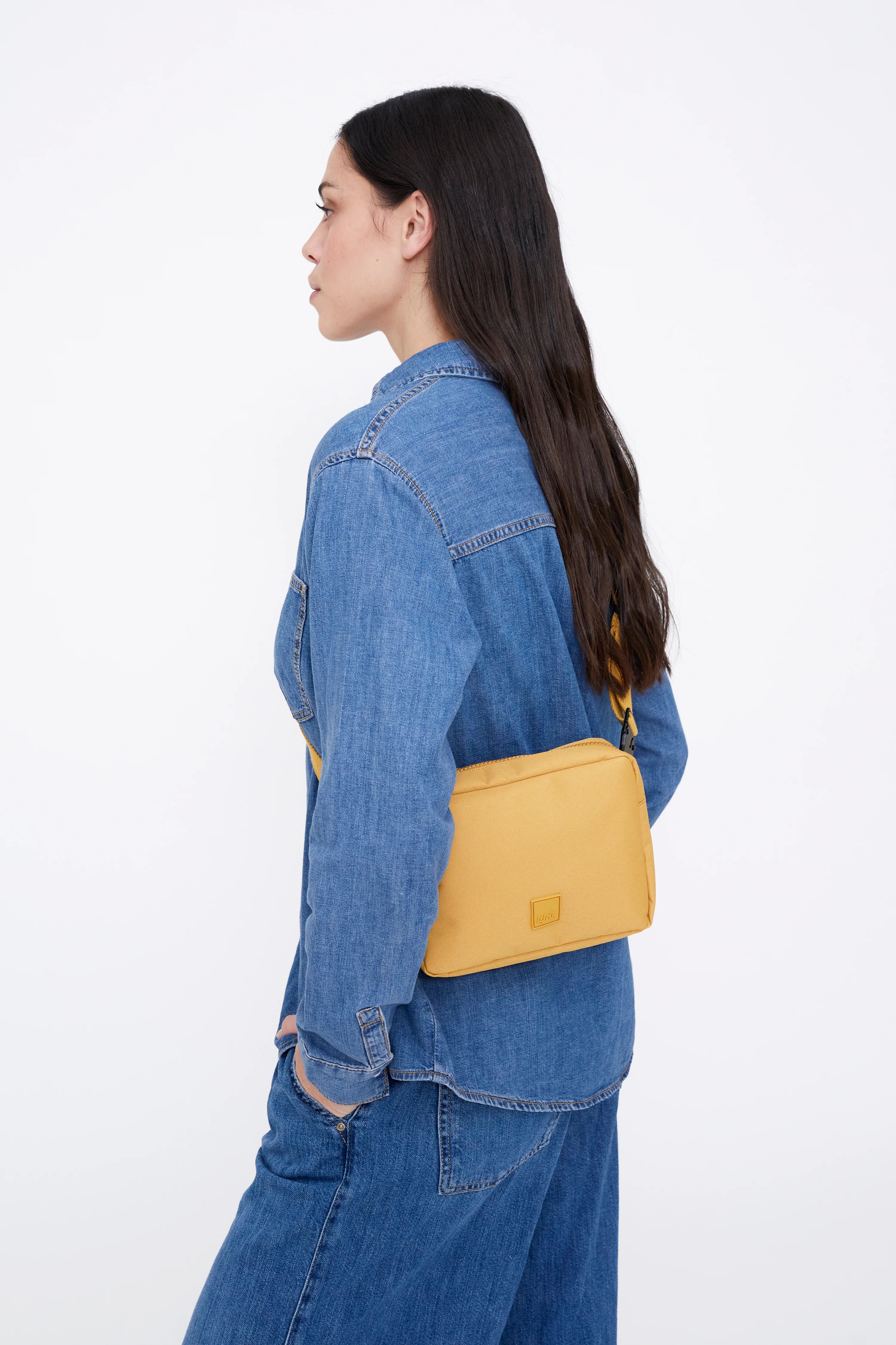 Reef Crossbody Bag New Mustard