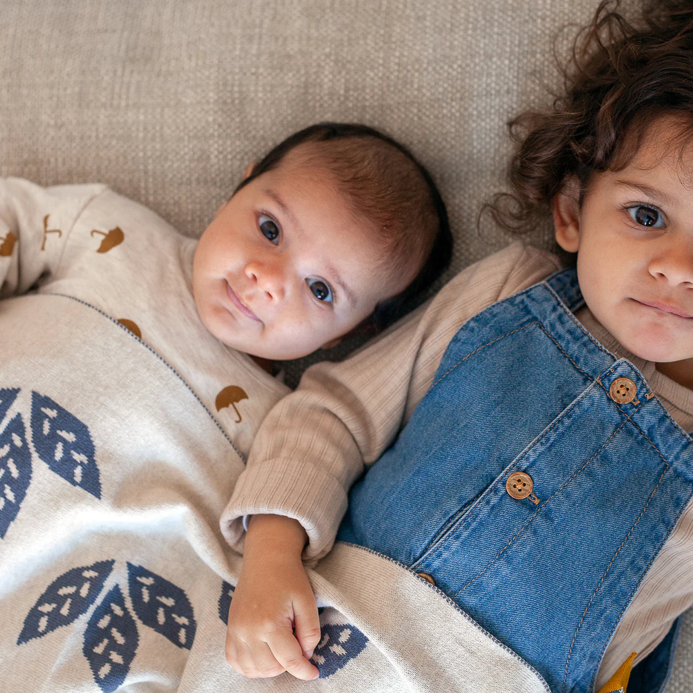 Leaf Reversible Baby Blanket in Blue