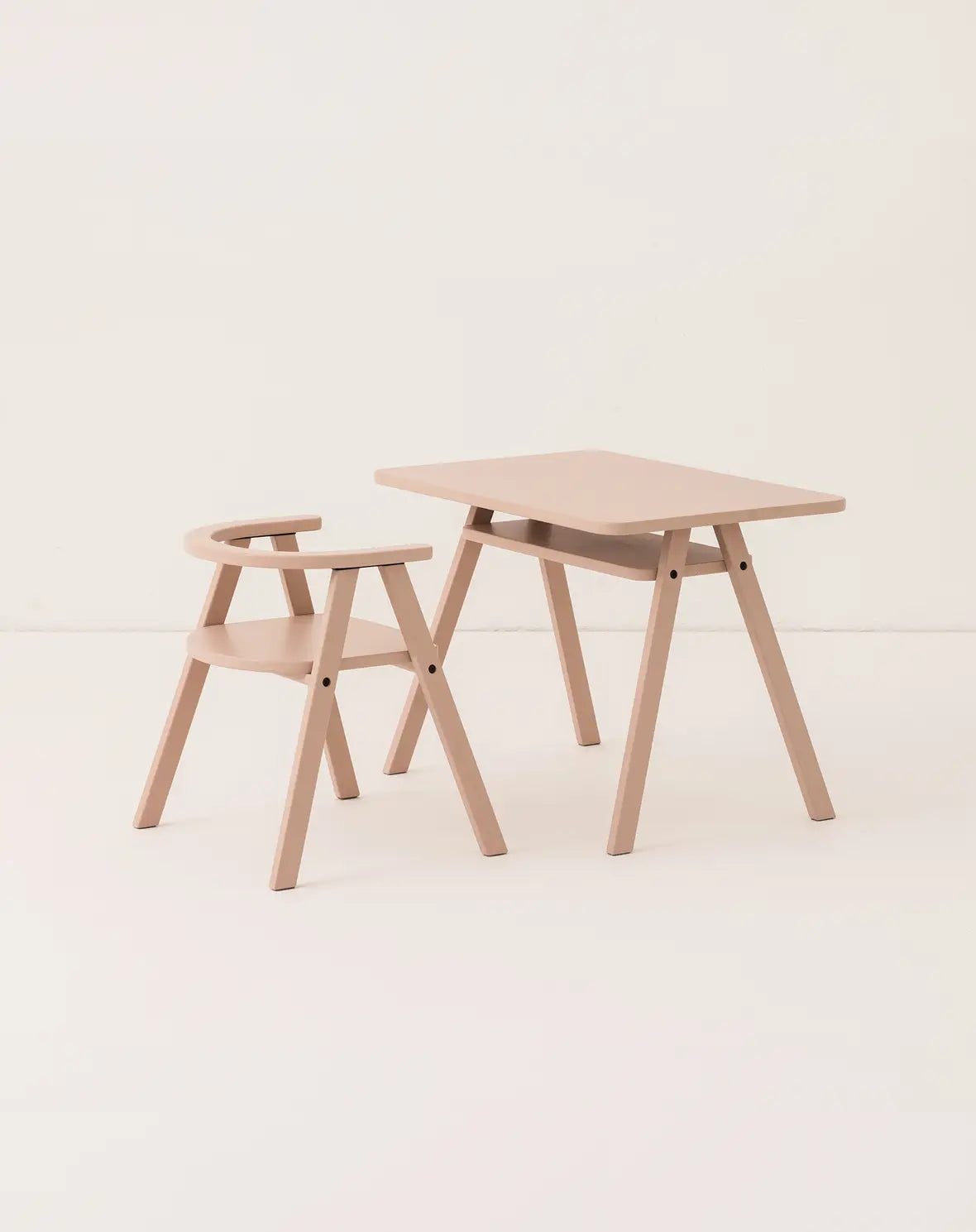 Growing Green Kid Chair Colored Blush