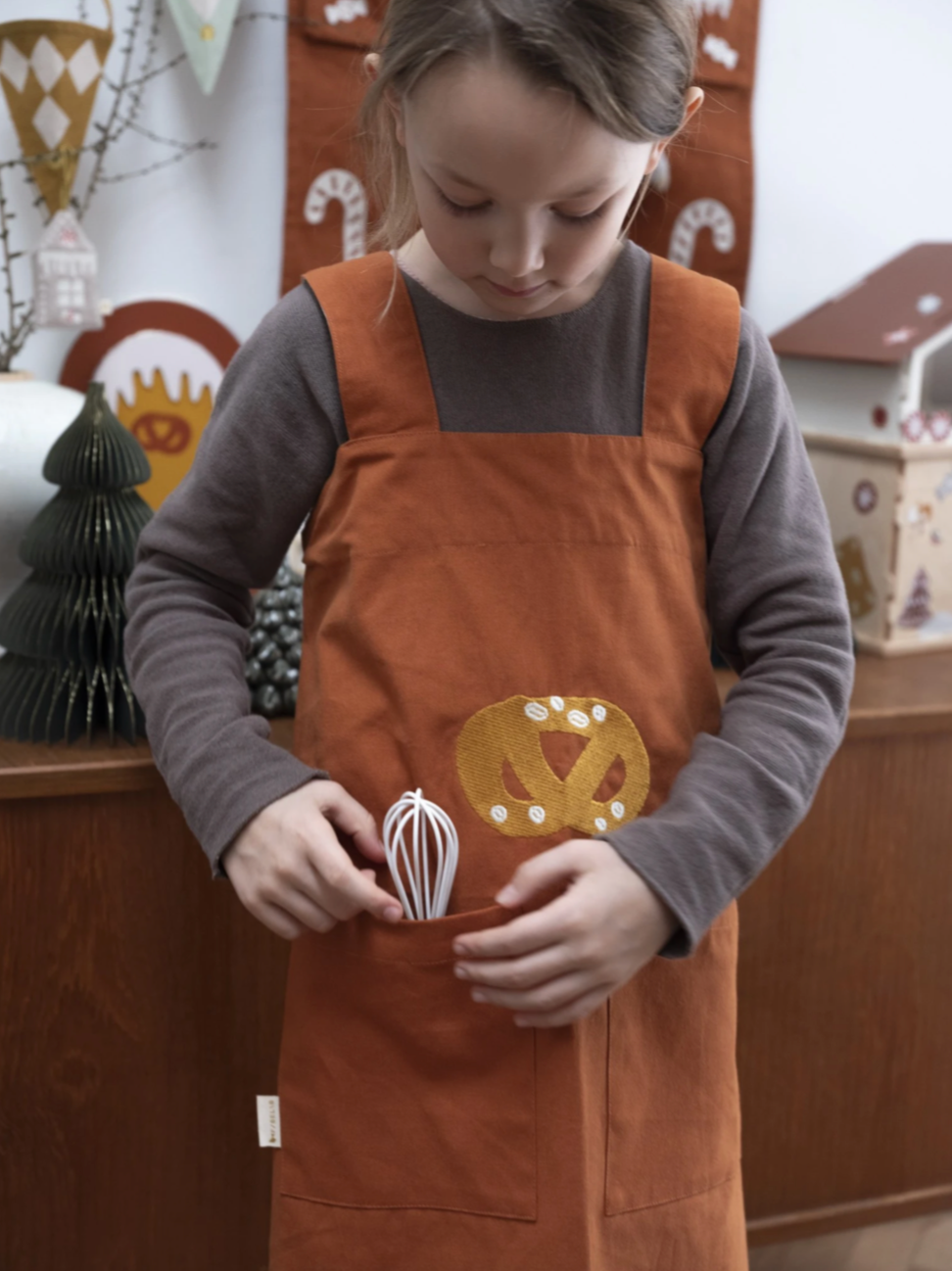 Pretzel Embroidered Children's Apron in Cinnamon