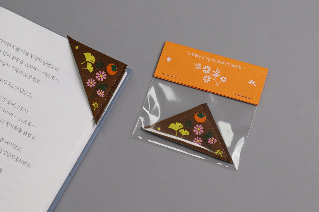 OIMU Korean Embroidered Bookmark in Winter